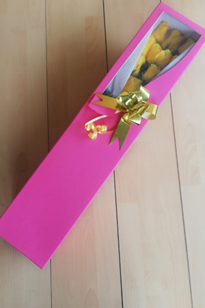 Galería de fotos, arreglo floral rosas con chocolates. Desayunossorpresas.com