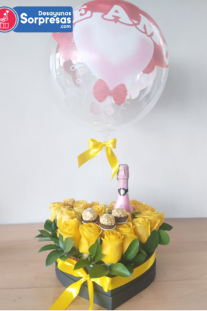 Caja corazón de rosas amarillas. Desayunossorpresas.com